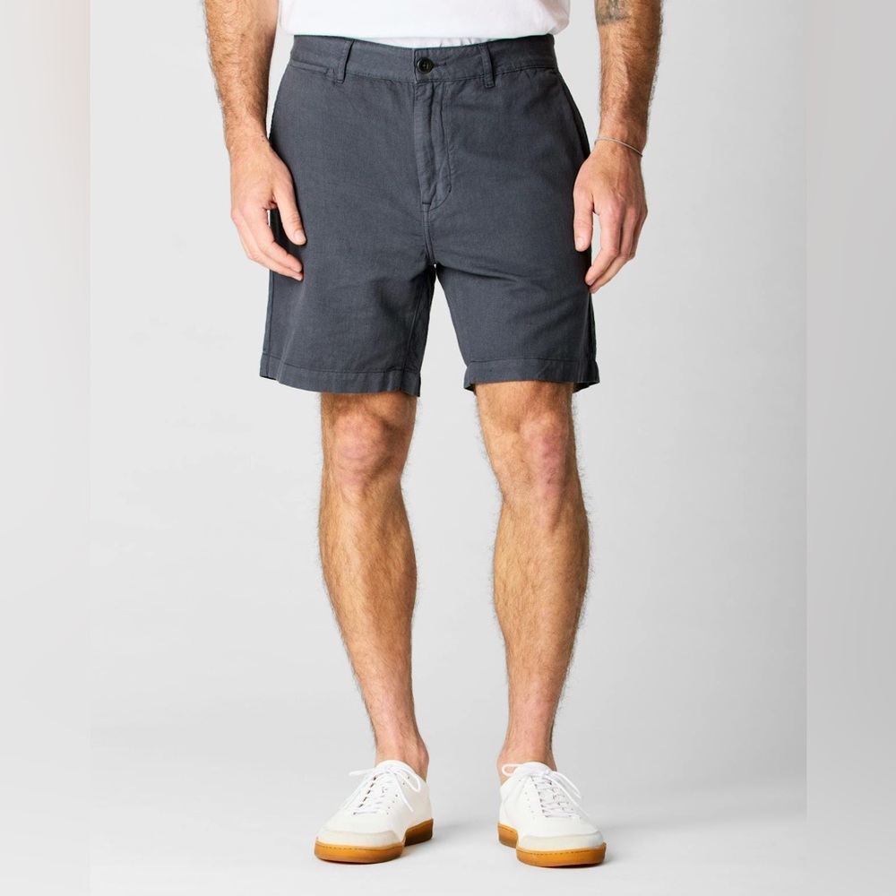 NWOT Flint and Tinder Cotton Linen 365 Short Shadow Gray 31